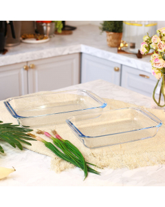 A set of rectangular glass oven trays, 2 pieces