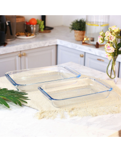 A set of rectangular glass oven trays, 2 pieces