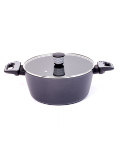 Non-stick coated saucepan with glass lid size 28