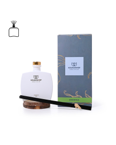 Perfume diffuser with the scent of osmanthus flower
