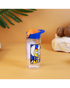 زجاجة ماء مزينة بغطاء بلاستيك أزرق أصفر 