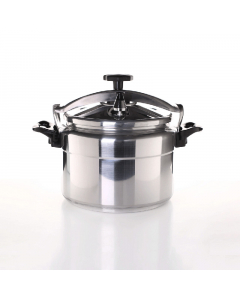 Steam Aluminum's pressure cooker is 15 liters